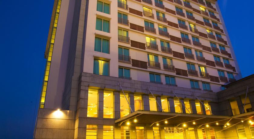 Grand Surya Kediri,Kediri>>Blitar,4 star