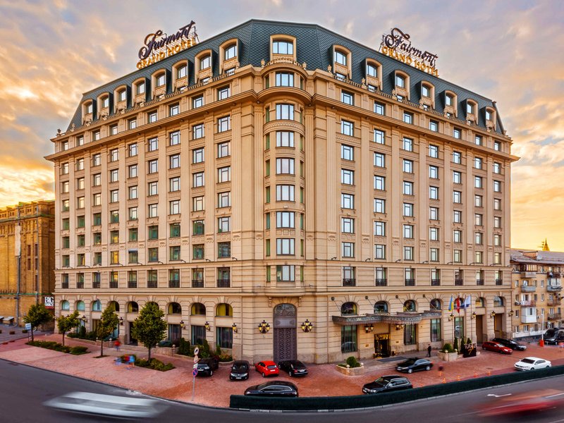 fairmont grand hotel kyiv