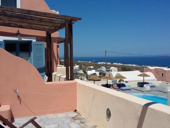 Anemoessa Villa,Oia>>Finikia,3 star
