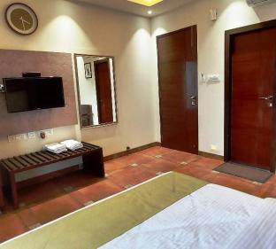 The Palm Aryan - A Boutique Hotel,Garui>>Kolkata,3 star