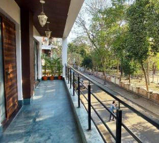 the palm aryan a boutique hotel