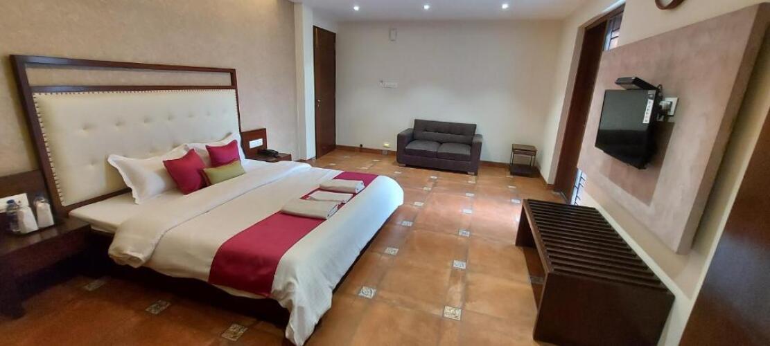 the palm aryan a boutique hotel