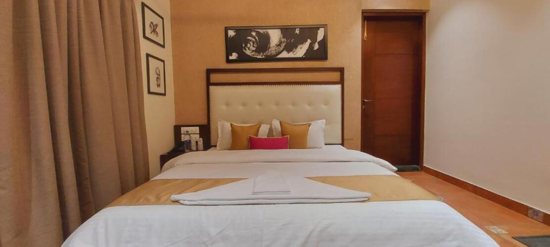 the palm aryan a boutique hotel