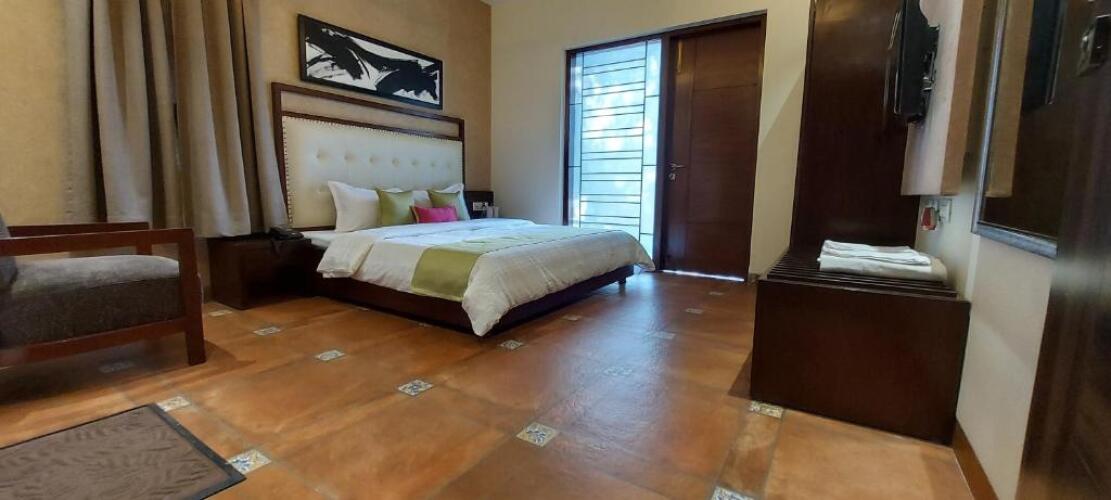 the palm aryan a boutique hotel