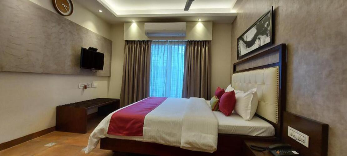 the palm aryan a boutique hotel