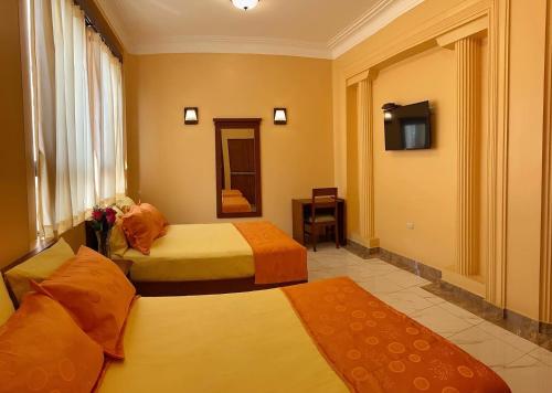 hostal california inn