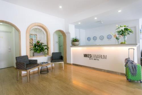 mikes kanarium hotel