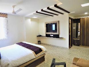 golden palms resort and banquets