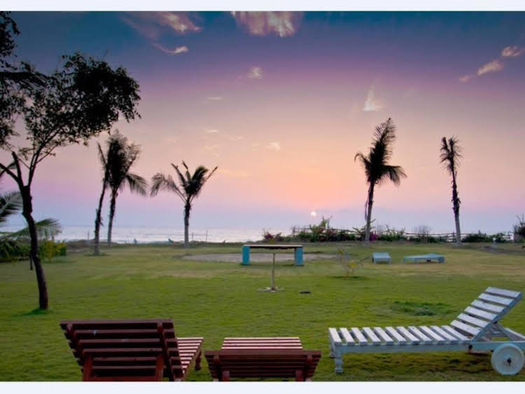 hotel sea breeze