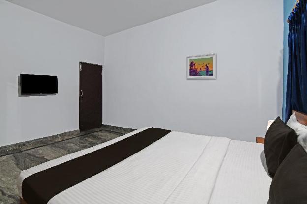 oyo home elite stay near shri shri shiridi sai mandir