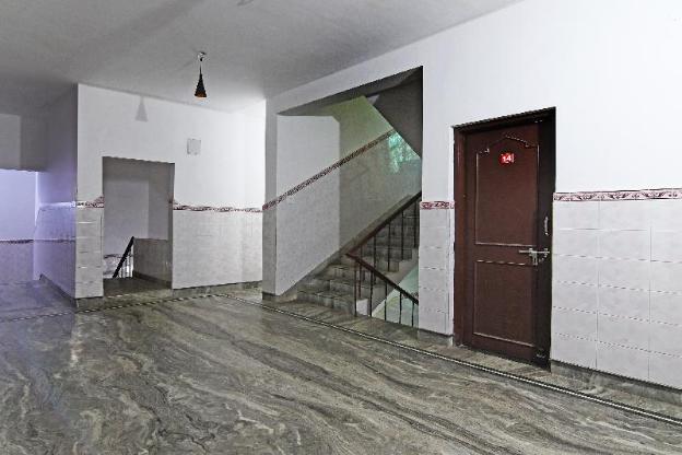 oyo home elite stay near shri shri shiridi sai mandir