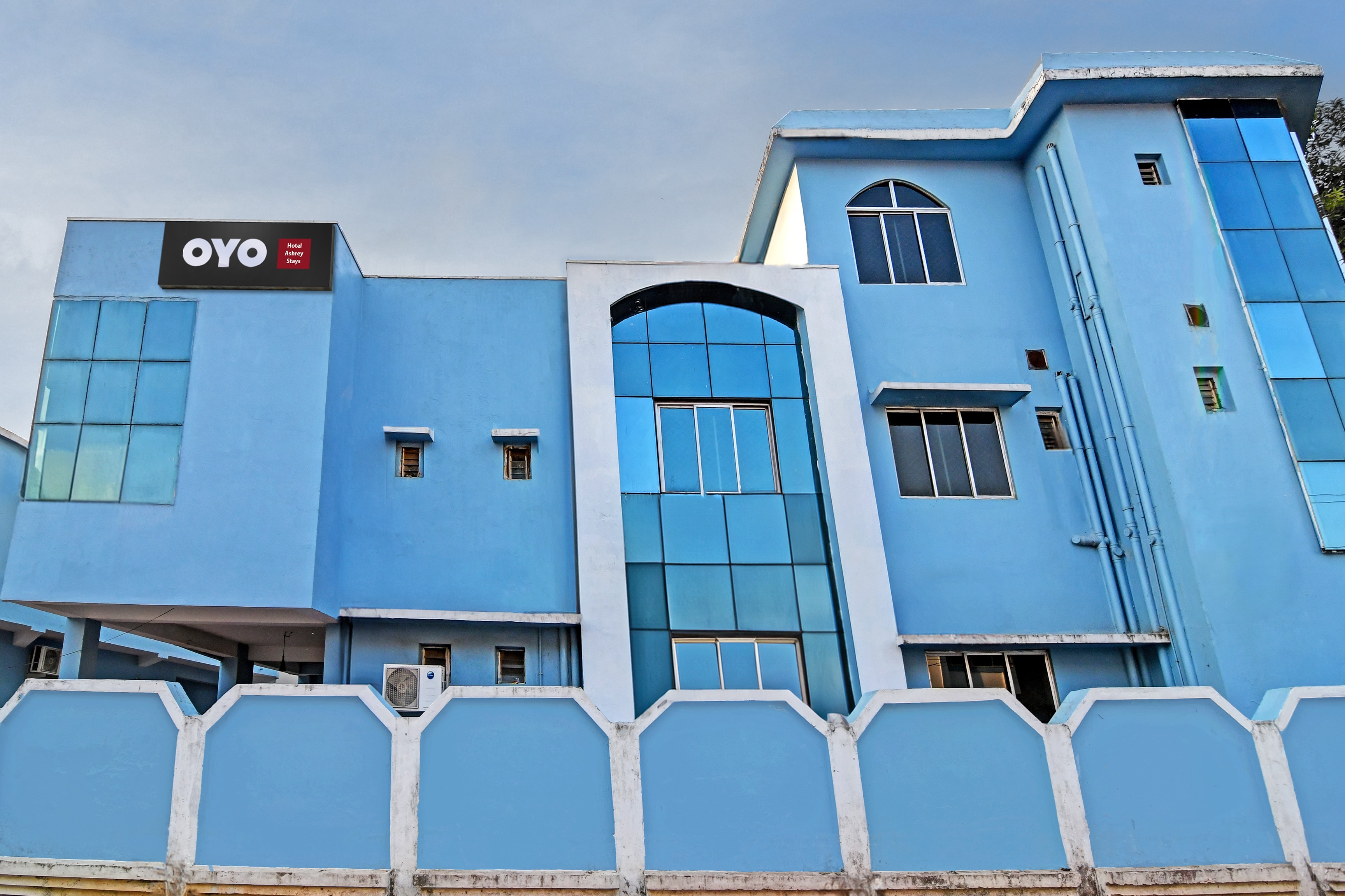 oyo home elite stay near shri shri shiridi sai mandir