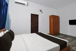 oyo home elite stay near shri shri shiridi sai mandir