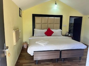 yuvraj fort by made my stay