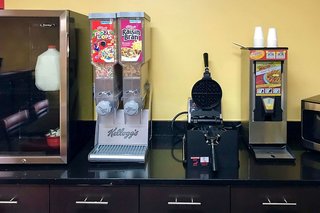 Econo Lodge Purcell,In Purcell,2 star