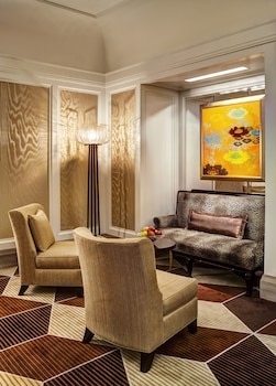 the towers at lotte new york palace