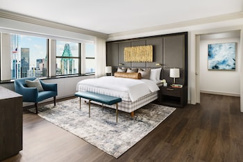 the towers at lotte new york palace