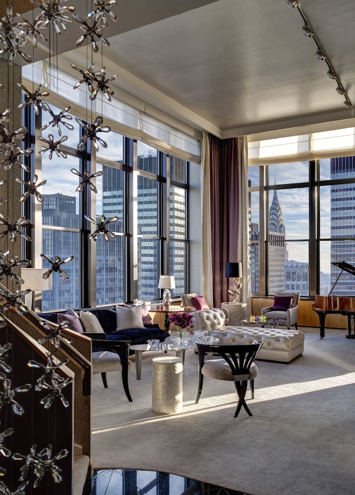 the towers at lotte new york palace