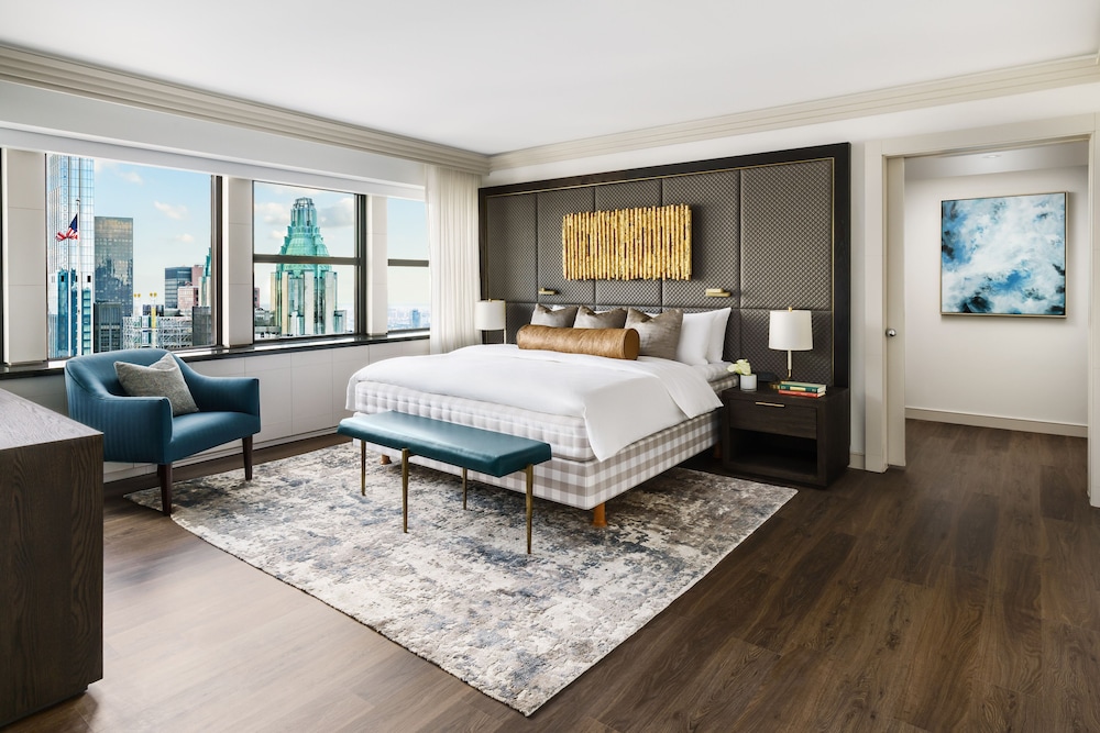 the towers at lotte new york palace