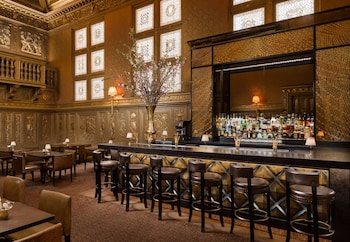 the towers at lotte new york palace