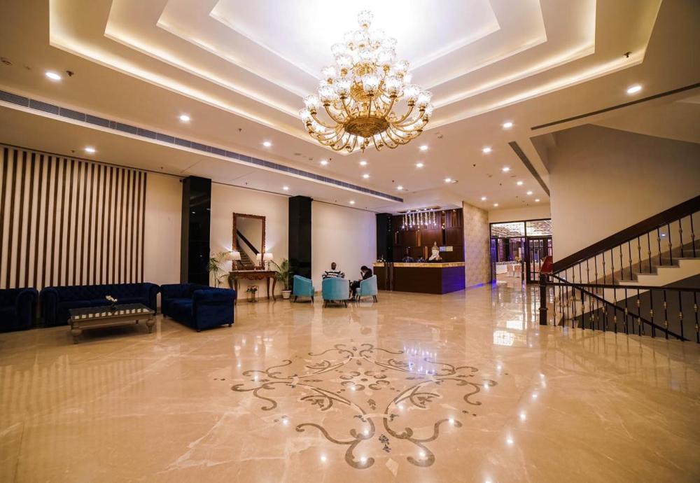 hotel le amritam