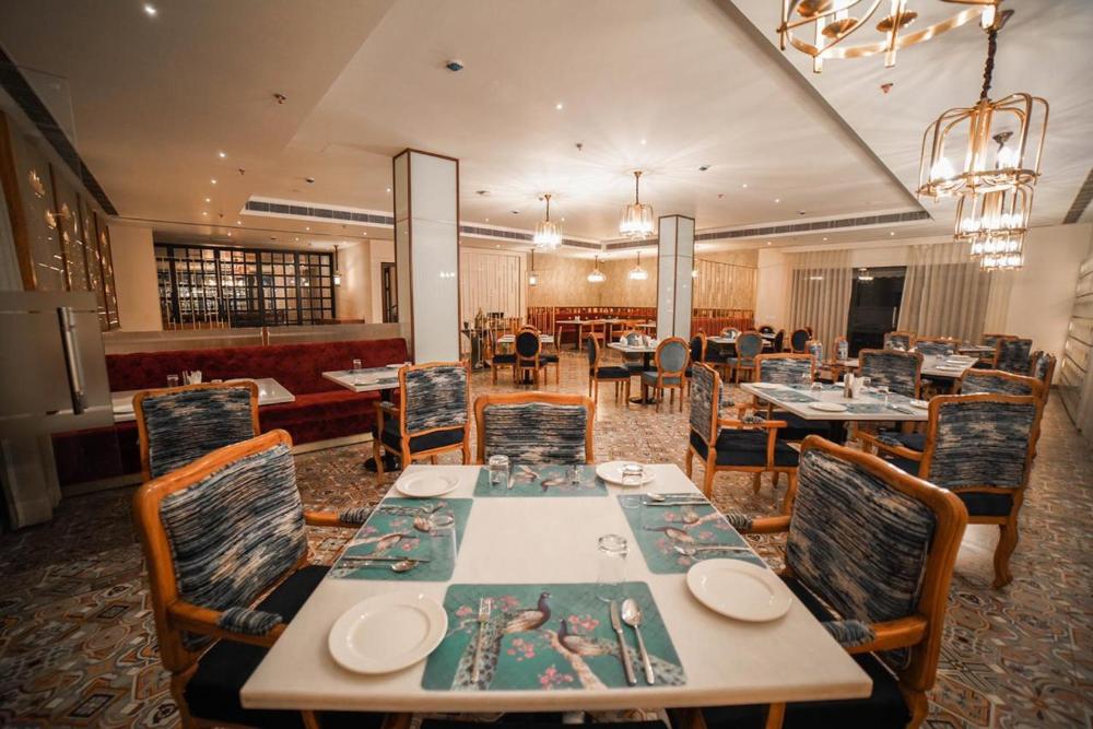 hotel le amritam