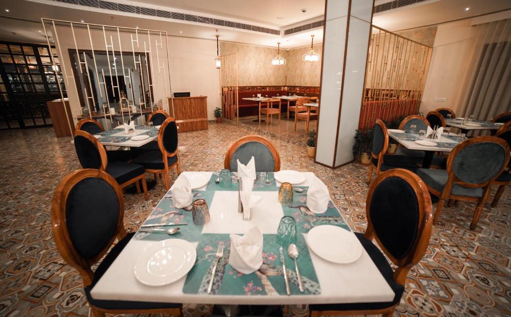 hotel le amritam