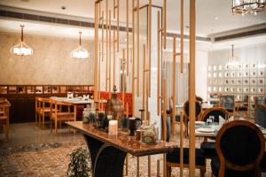 hotel le amritam