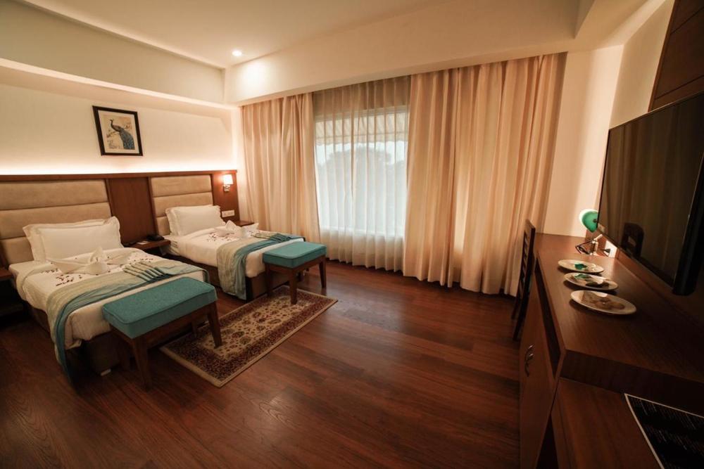 hotel le amritam