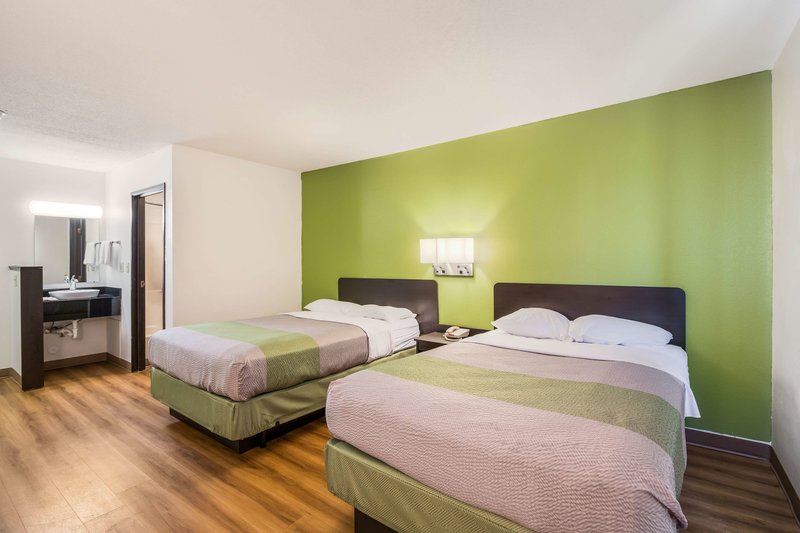 motel 6 fargo south