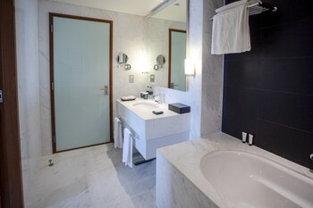 the address dubai mall residence luxury one bedroom