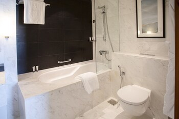 the address dubai mall residence luxury one bedroom