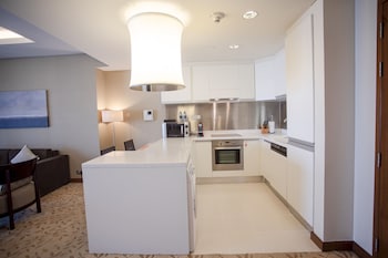 The Address Dubai Mall Residence - Luxury One Bedroom,,3 star