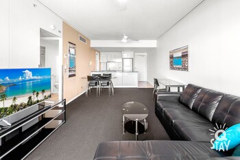 sierra grand broadbeach q stay