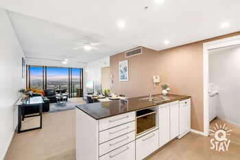 sierra grand broadbeach q stay