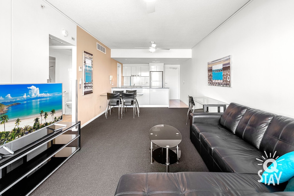 sierra grand broadbeach q stay