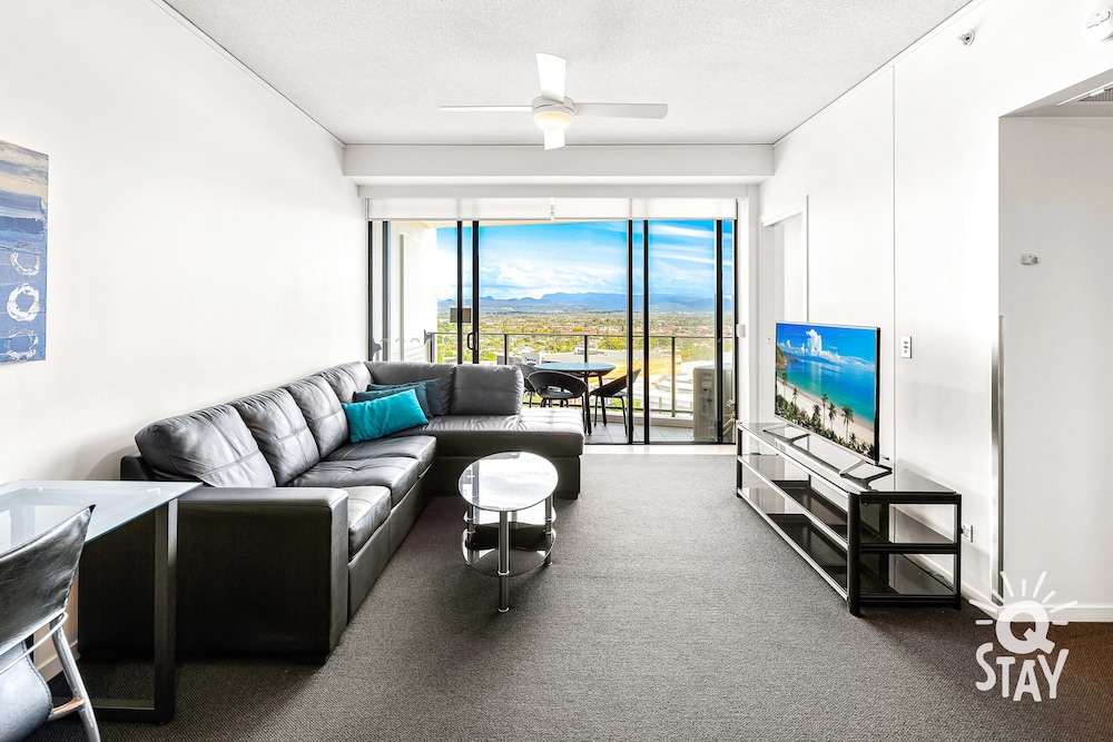 sierra grand broadbeach q stay