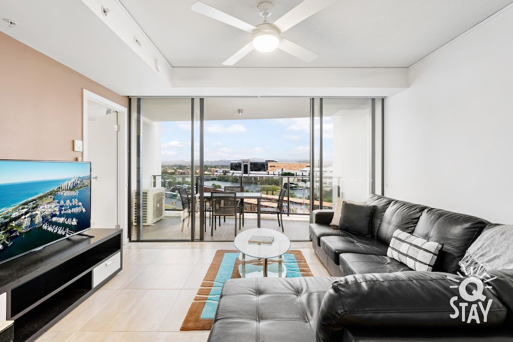 sierra grand broadbeach q stay