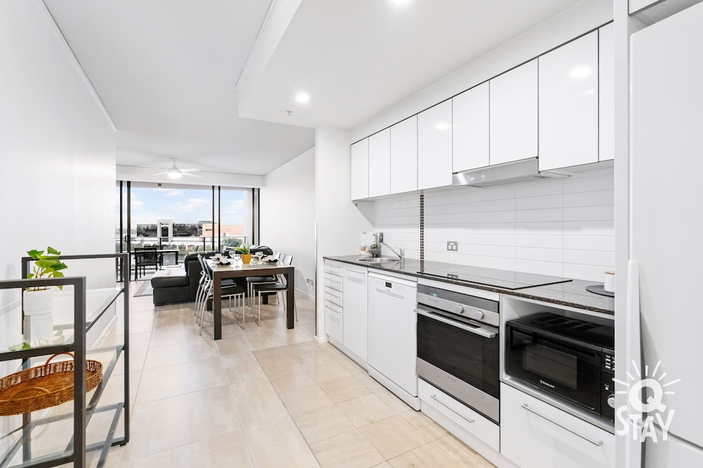 sierra grand broadbeach q stay