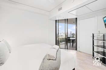 sierra grand broadbeach q stay