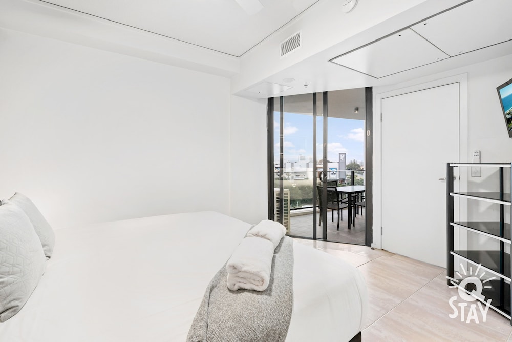 sierra grand broadbeach q stay
