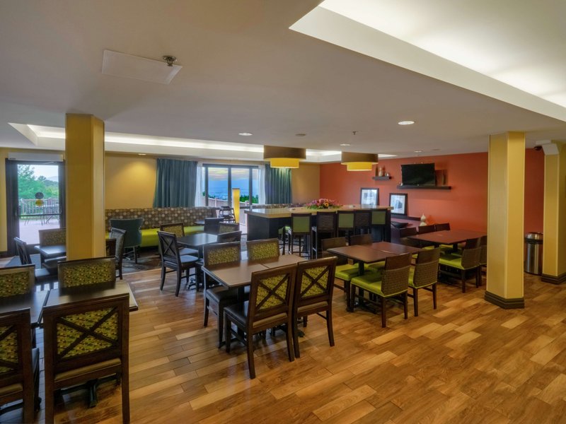 hampton inn hazleton