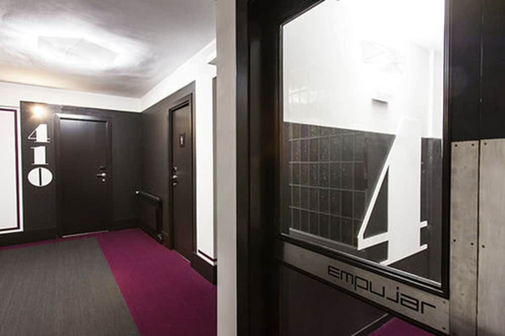 new hotel colon
