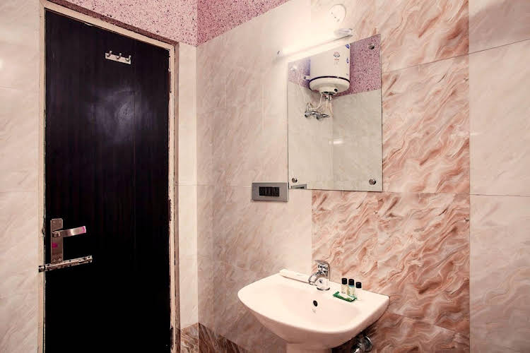 genx sundaram haldwani