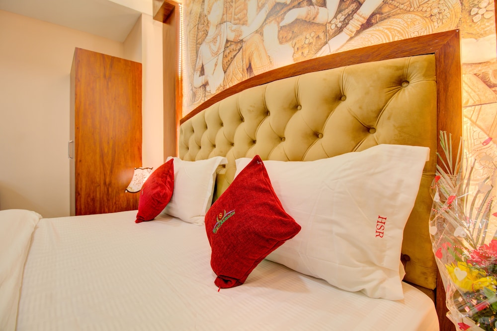 hotel samaira residency