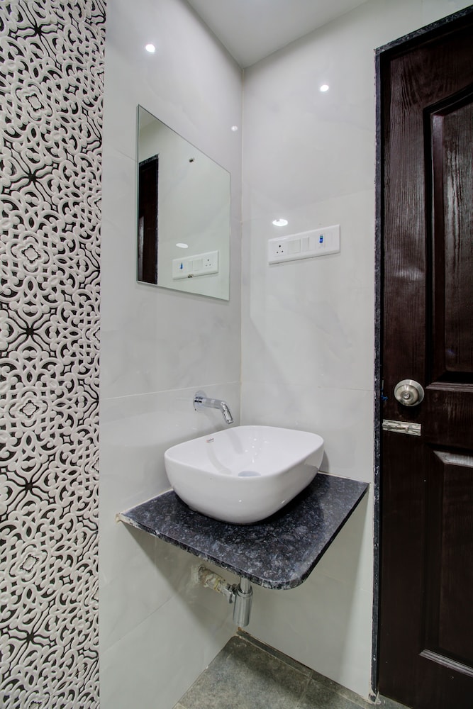 hotel samaira residency