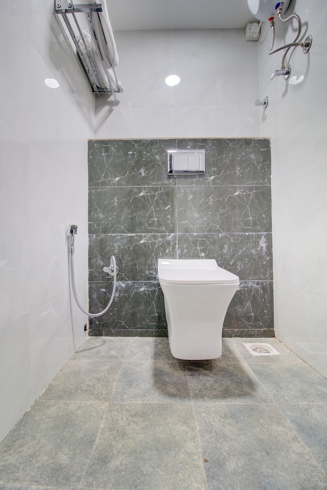 hotel samaira residency