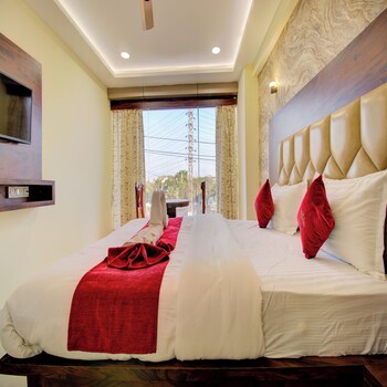 hotel samaira residency