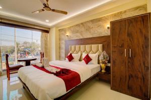 hotel samaira residency
