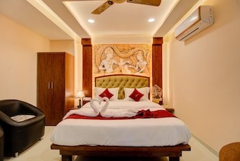 hotel samaira residency